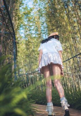 成人网站视频在线观看免费_BD韩语高清迅雷在线观看
